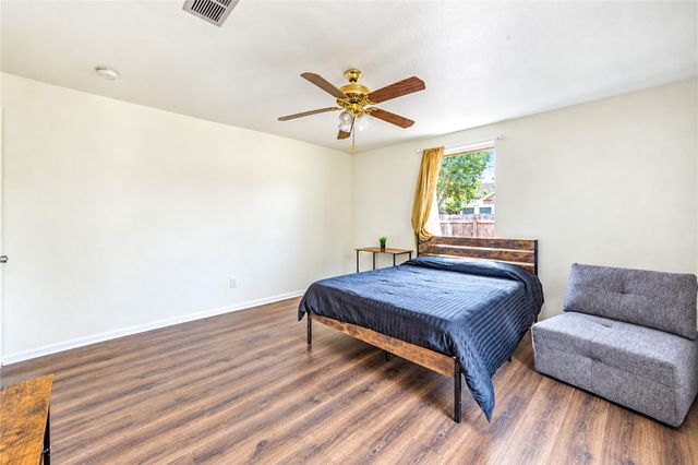 225 Palmyra St Street, Houston, TX 77022