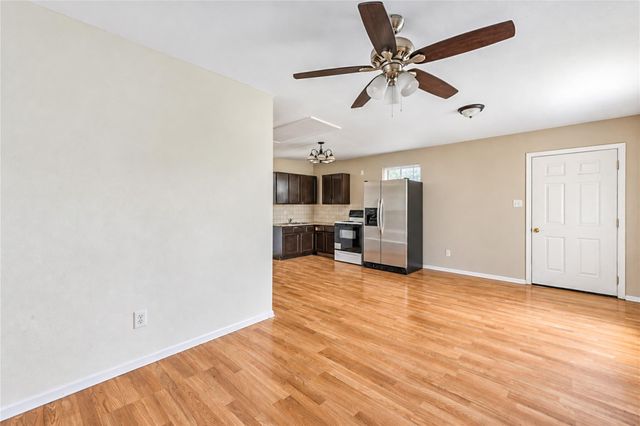 225 Palmyra St Street, Houston, TX 77022