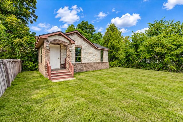 225 Palmyra St Street, Houston, TX 77022