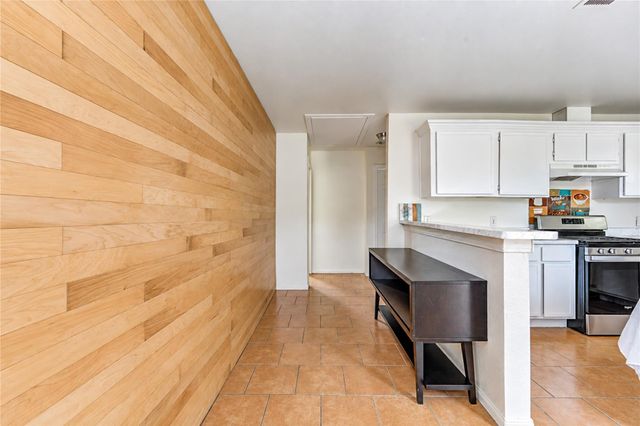 225 Palmyra St Street, Houston, TX 77022