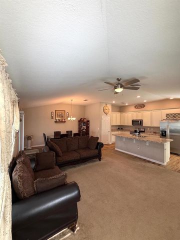 5670 NW Pine Trail Circle, Port St. Lucie, FL 34983