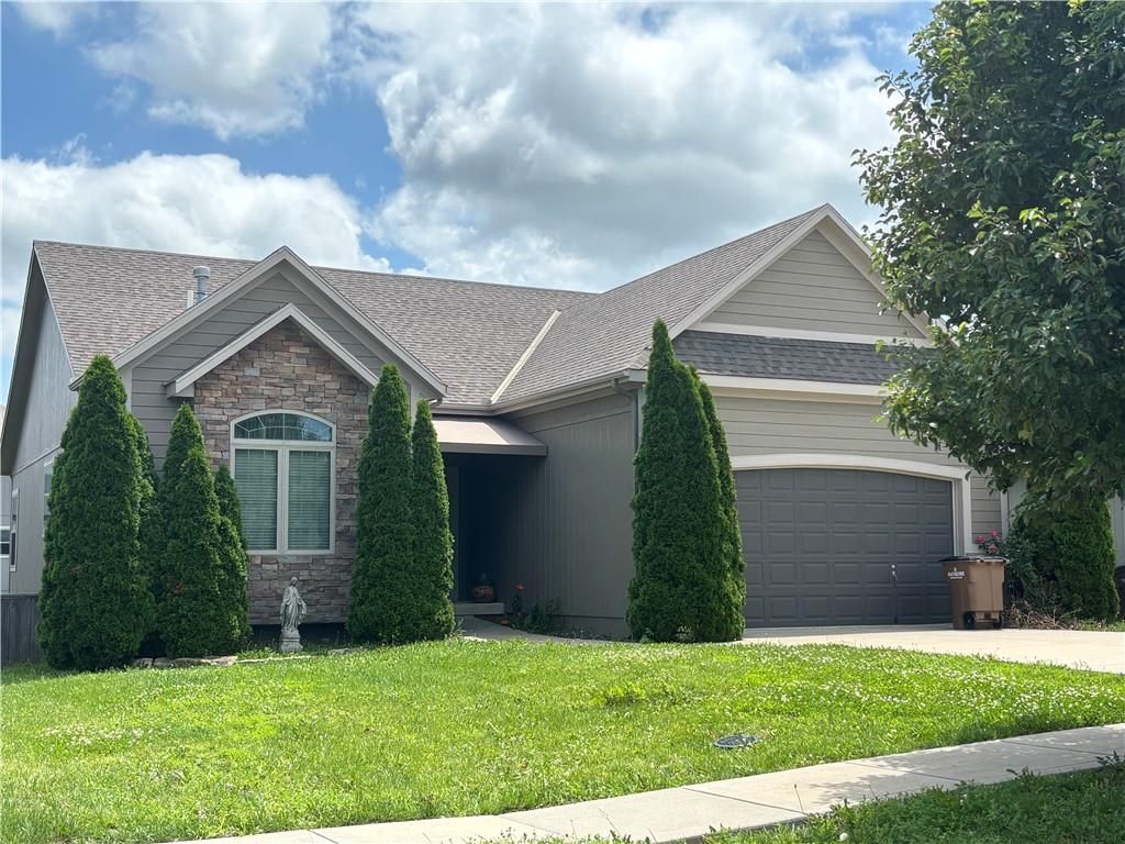 801 S Washington Street, Raymore, MO 64083