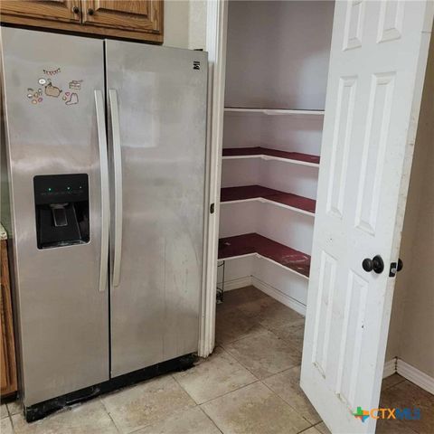 1104 Poplar Street, Jourdanton, TX 78026