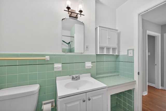 2322 Poinciana Drive, Houston, TX 77018