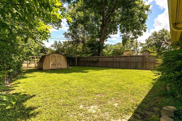 2322 Poinciana Drive, Houston, TX 77018