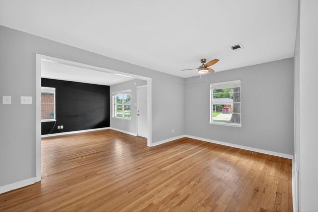 2322 Poinciana Drive, Houston, TX 77018