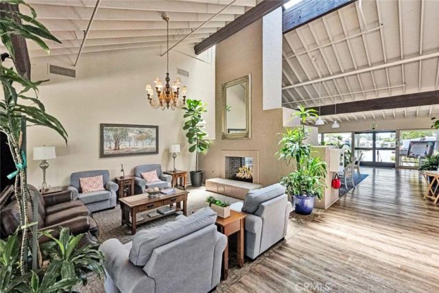 5200 Irvine Boulevard 286, Irvine, CA 92620