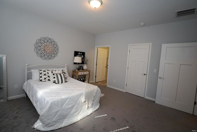 2846 Turnpointe Blvd Unit F, New Haven, IN 46774