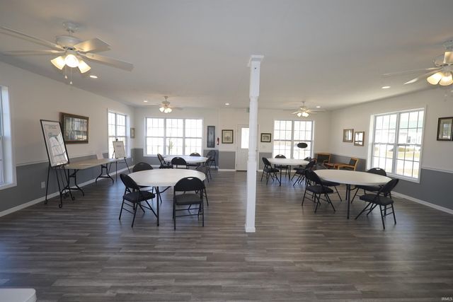 2846 Turnpointe Blvd Unit F, New Haven, IN 46774