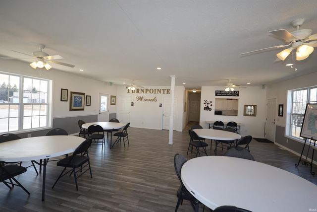 2846 Turnpointe Blvd Unit F, New Haven, IN 46774