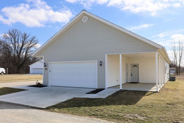 2846 Turnpointe Blvd Unit F, New Haven, IN 46774