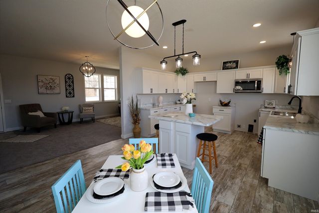 2846 Turnpointe Blvd Unit F, New Haven, IN 46774