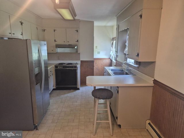 1043 CAMP RD, Denton, MD 21629