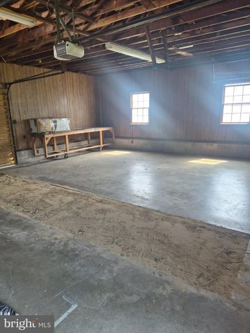 1043 CAMP RD, Denton, MD 21629