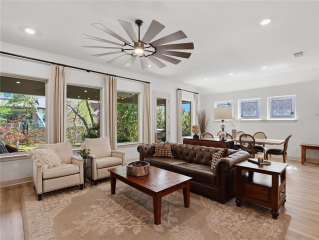 112 Mountain Lion RD, Georgetown, TX 78628