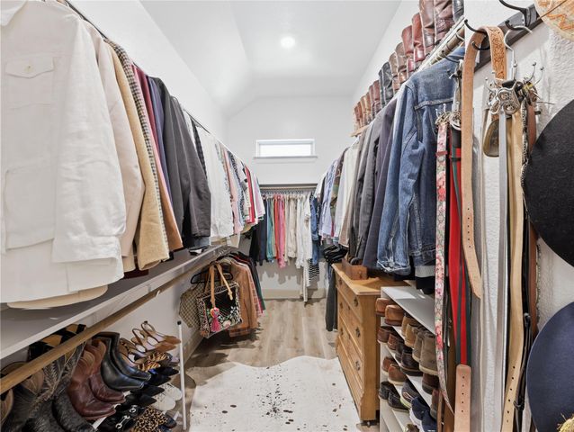 112 Mountain Lion RD, Georgetown, TX 78628