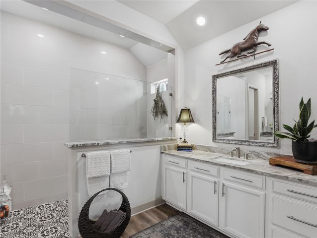 112 Mountain Lion RD, Georgetown, TX 78628