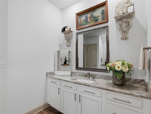 112 Mountain Lion RD, Georgetown, TX 78628