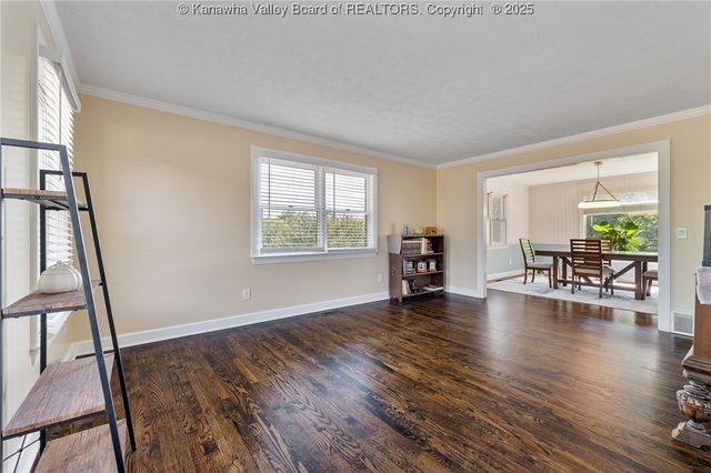 517 Weimer Avenue, St Albans, WV 25177