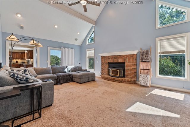 517 Weimer Avenue, St Albans, WV 25177