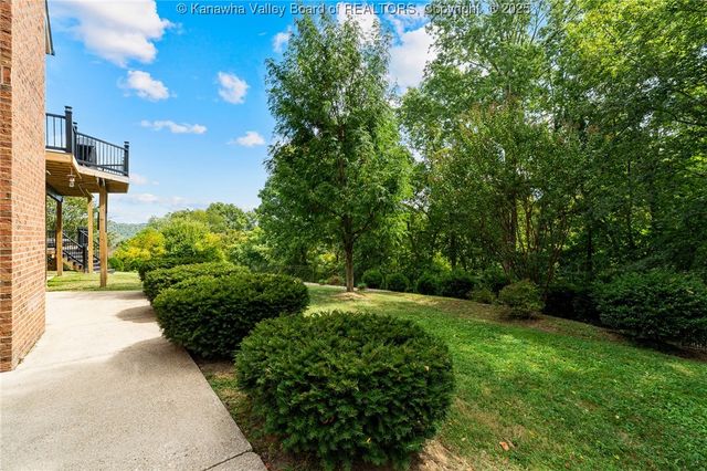 517 Weimer Avenue, St Albans, WV 25177