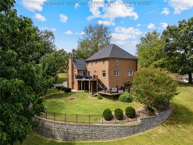 517 Weimer Avenue, St Albans, WV 25177