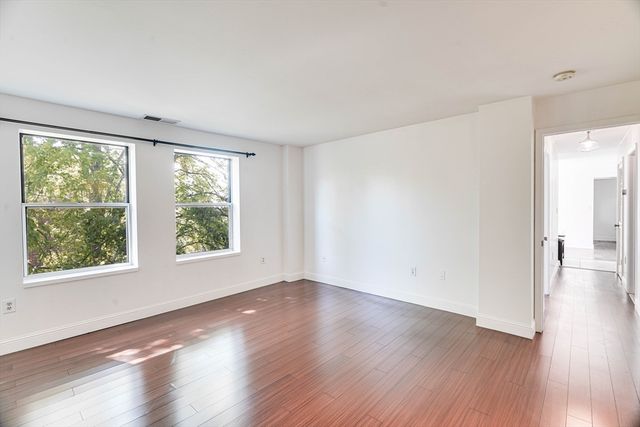 289 Essex St 407, Salem, MA 01970