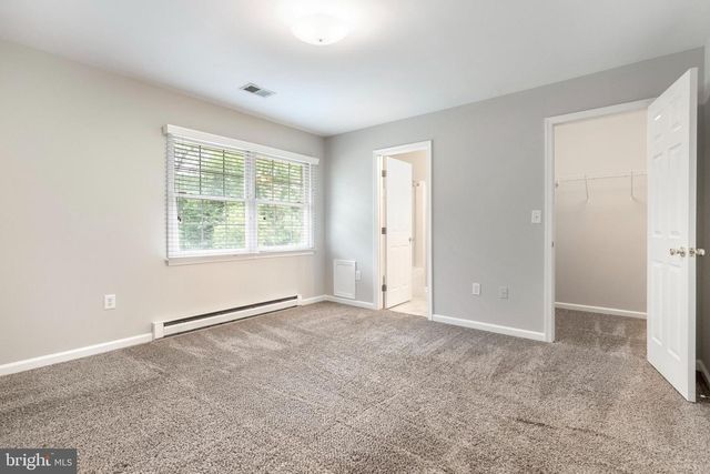 10121 SAINT GEORGE CIR, Hagerstown, MD 21740