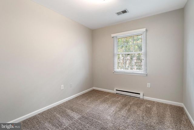10121 SAINT GEORGE CIR, Hagerstown, MD 21740