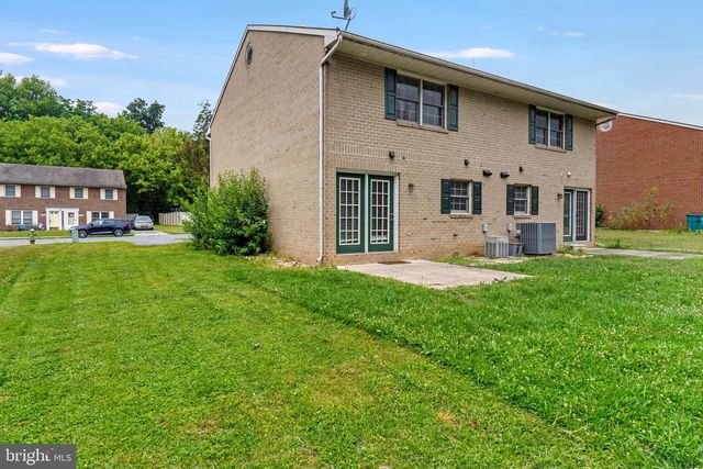 10121 SAINT GEORGE CIR, Hagerstown, MD 21740