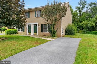 10121 SAINT GEORGE CIR, Hagerstown, MD 21740