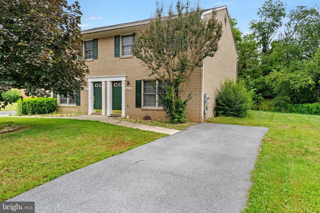 10121 SAINT GEORGE CIR, Hagerstown, MD 21740