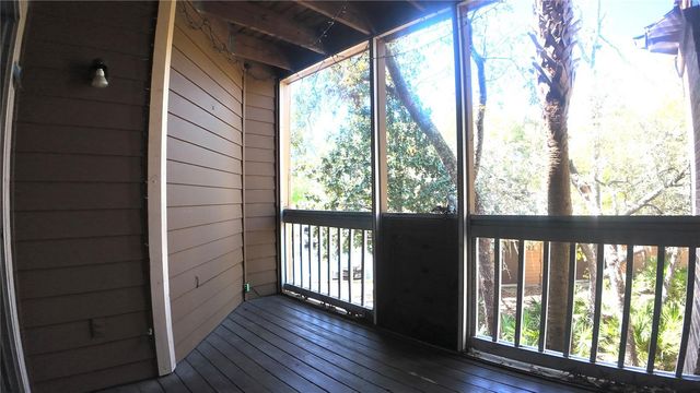 486 N PIN OAK PLACE 202, Longwood, FL 32779