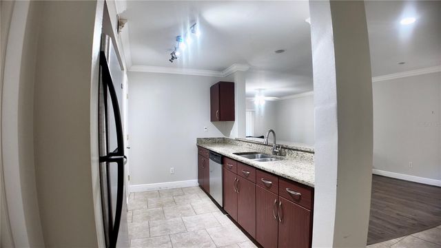 486 N PIN OAK PLACE 202, Longwood, FL 32779