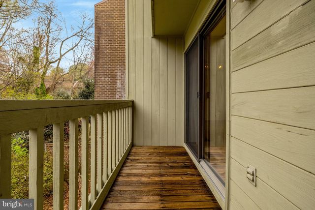 1752 WAINWRIGHT DR, Reston, VA 20190