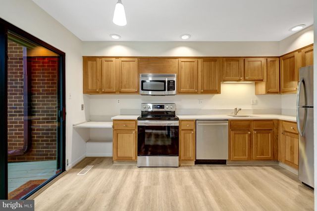 1752 WAINWRIGHT DR, Reston, VA 20190