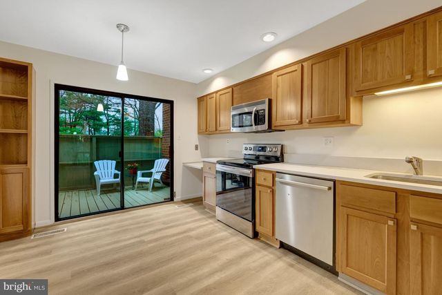 1752 WAINWRIGHT DR, Reston, VA 20190