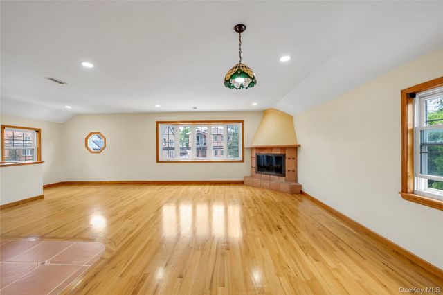 245-47 60th Avenue, Little Neck, NY 11362