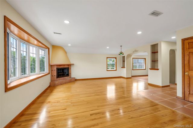 245-47 60th Avenue, Little Neck, NY 11362