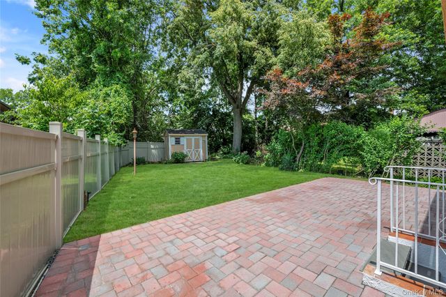 245-47 60th Avenue, Little Neck, NY 11362