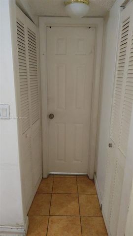 19781 SW 114th Ave 142, Miami, FL 33157