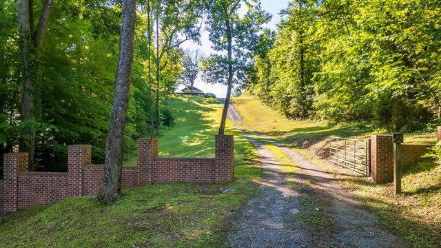 11716 S Crestwood Trail, Harrison, TN 37341