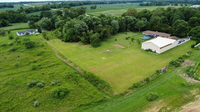 902 N Bickett Road, Xenia Twp, OH 45385