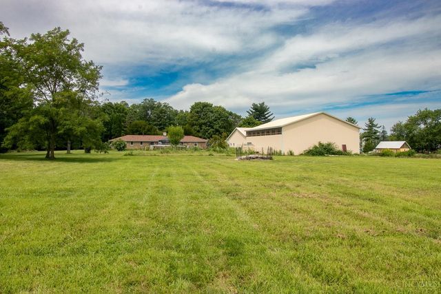 902 N Bickett Road, Xenia Twp, OH 45385