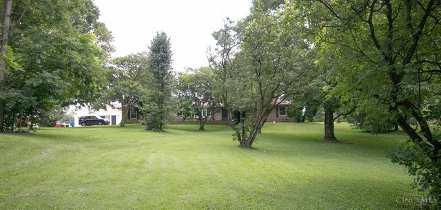 902 N Bickett Road, Xenia Twp, OH 45385