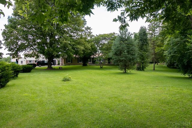 902 N Bickett Road, Xenia Twp, OH 45385