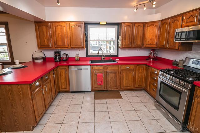 902 N Bickett Road, Xenia Twp, OH 45385