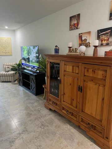 14849 Cumberland Drive 1040, Delray Beach, FL 33446