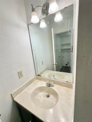 9103 Japonica CT A, Austin, TX 78748