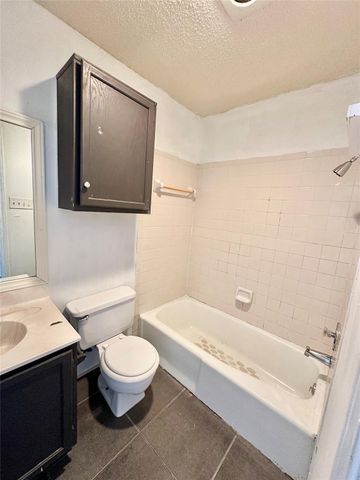 9103 Japonica CT A, Austin, TX 78748